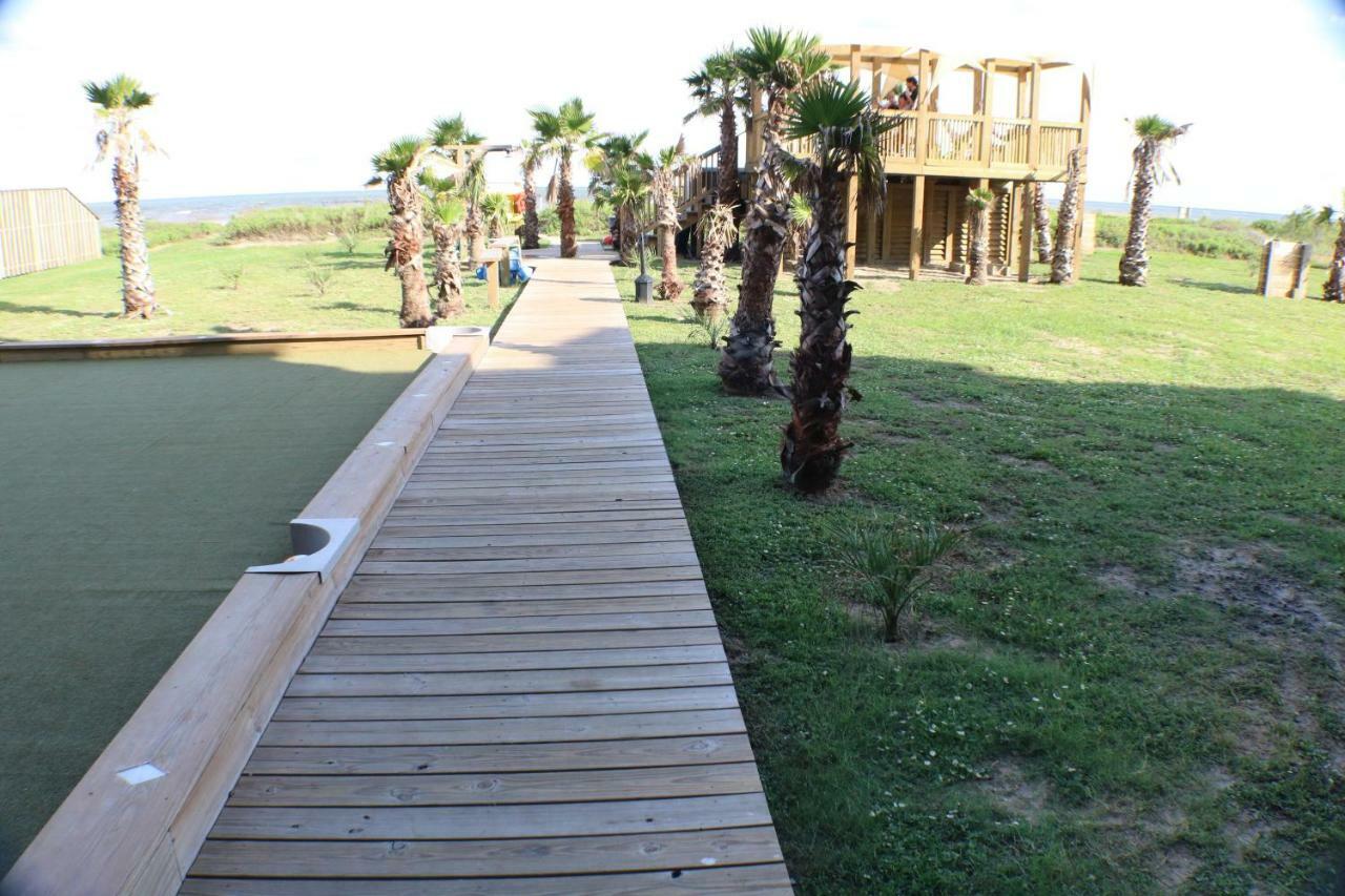 Boardwalk - Crystal Beach Aparthotel